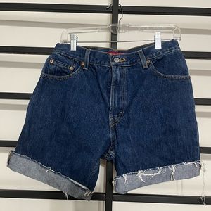 Cutoff Levi jean shorts